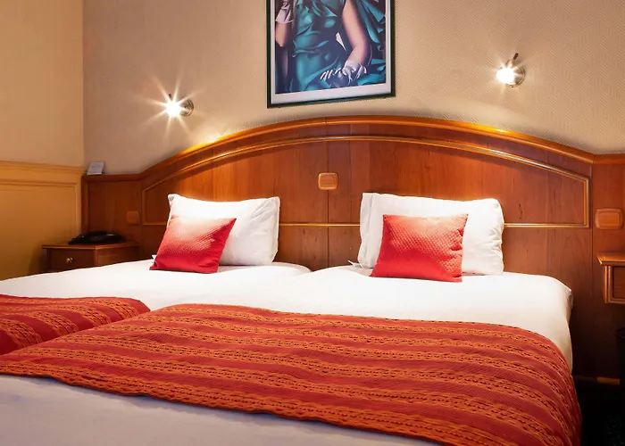 De La Paix Hotel 3*