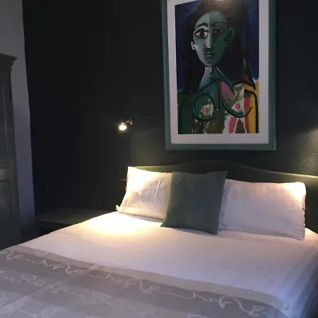 Hotel De La Paix 3*