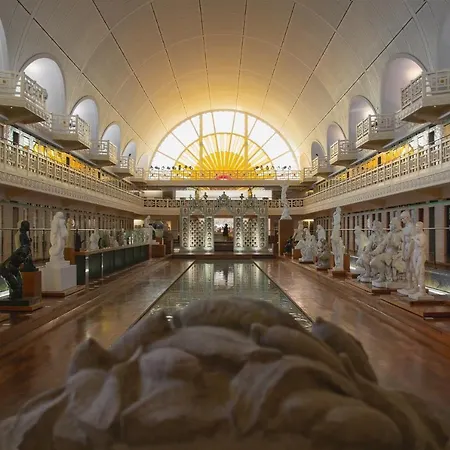 Hotel De La Paix 3*