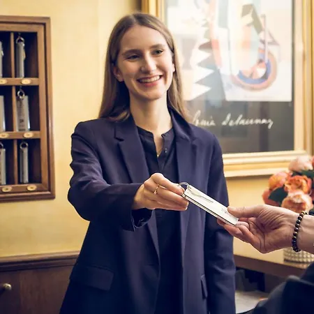 ホテル ドゥ ラ ペ リール