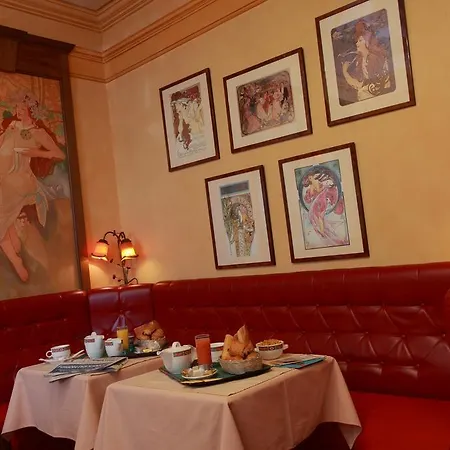 De La Paix Hotel 3*