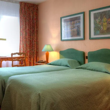 ドゥ ラ ペ ホテル 3*