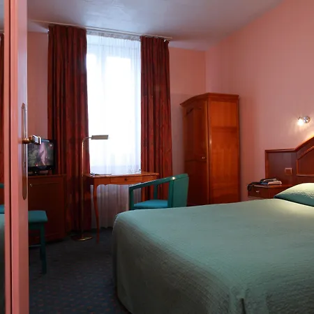 ドゥ ラ ペ リール