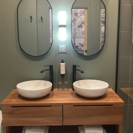 ホテル ドゥ ラ ペ リール