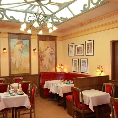 De La Paix Hotel