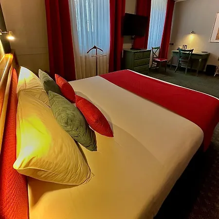 Hotel De La Paix 3*